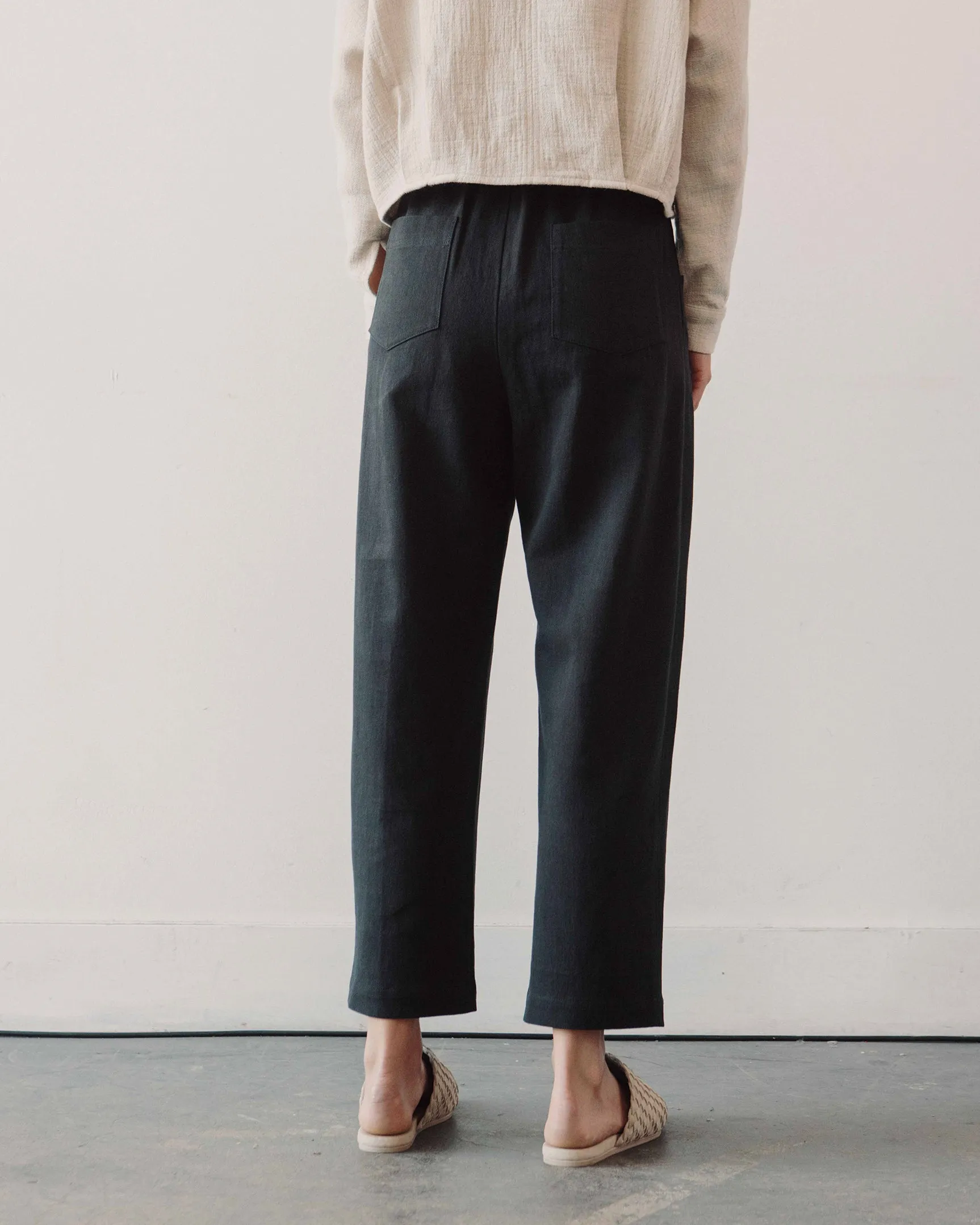 7115 Curve Legged Trouser, Black